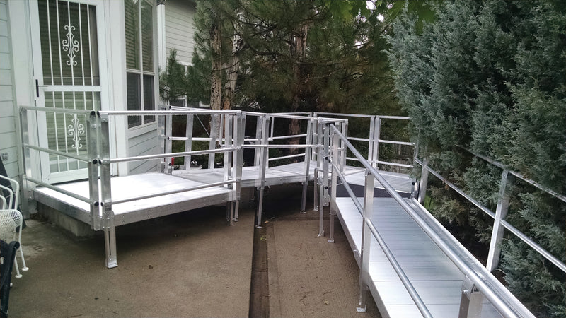 Prairie View MXP Aluminum MODULAR PLATFORM W/ HANDRAILS PVI MXP4X4PLT